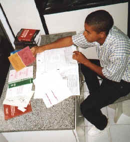 estuda.jpg (69879 bytes)